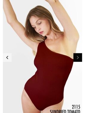 Nikibiki One-Shoulder Ribbed Bodysuit in Deep Red